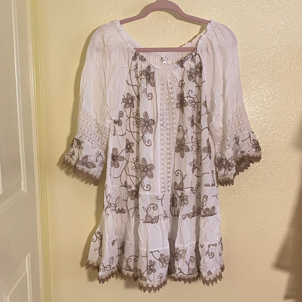 NWOT Mermaid Fashion Elegant White and Brown Floral Mini Dress, Size L